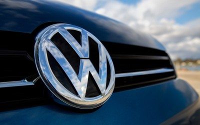 Amenda de 1 miliard de euro pentru VW in scandalul emisiilor